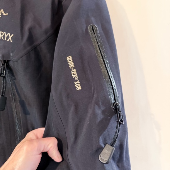 Arc’teryx Theta AR Women’s XS GORE-TEX XCR Waterproof Shell Jacket Black Size XS - Picture 5 of 12